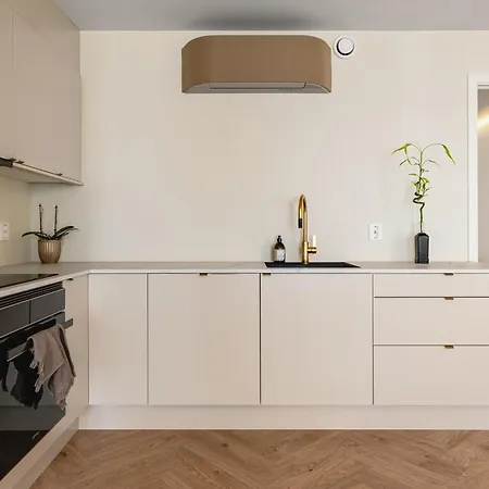 Dinbnb I Luxury Behind Bryggen I Renovated 2024 Apartment *
