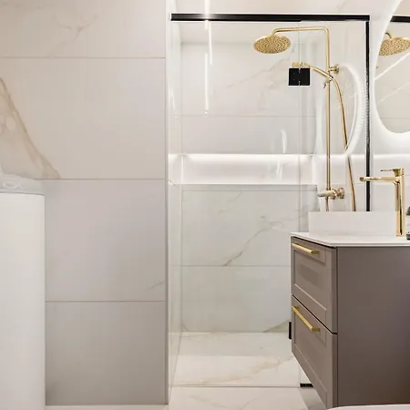 Dinbnb I Luxury Behind Bryggen I Renovated 2024 *