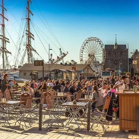 Dinbnb I Luxury Behind Bryggen I Renovated 2024 卑爾根